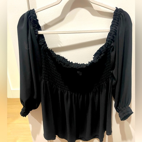 Express, Boho Chic, Black, Smocked Detail, Off Shoulder Babydoll Top, Sz:Medium - Picture 2 of 3